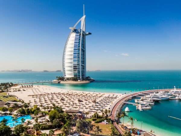 Tips to Get a Job in UAE From Sri Lanka